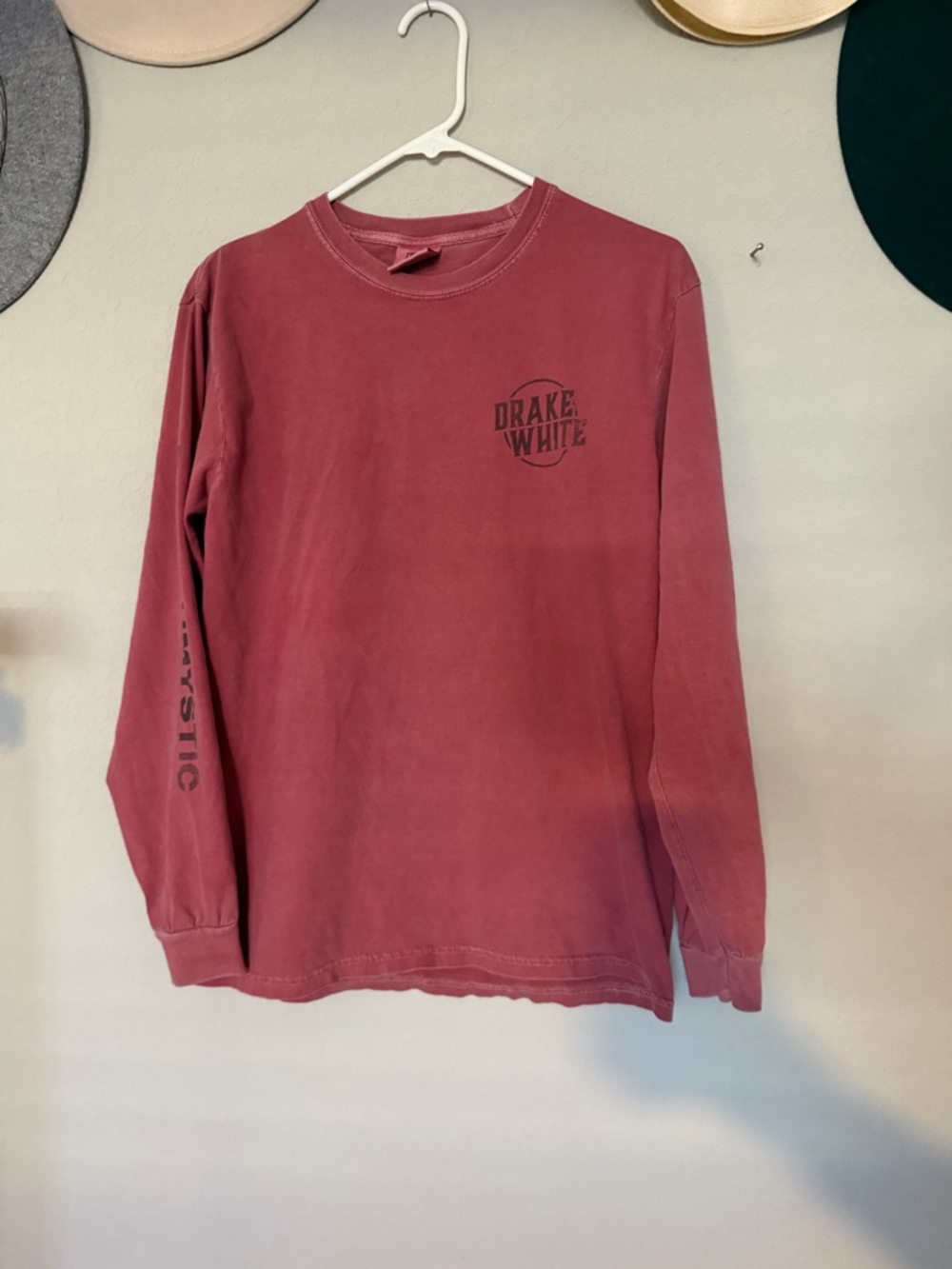 Comfort Colors Dusty Rose Crewneck Tee - Front Tag Detail